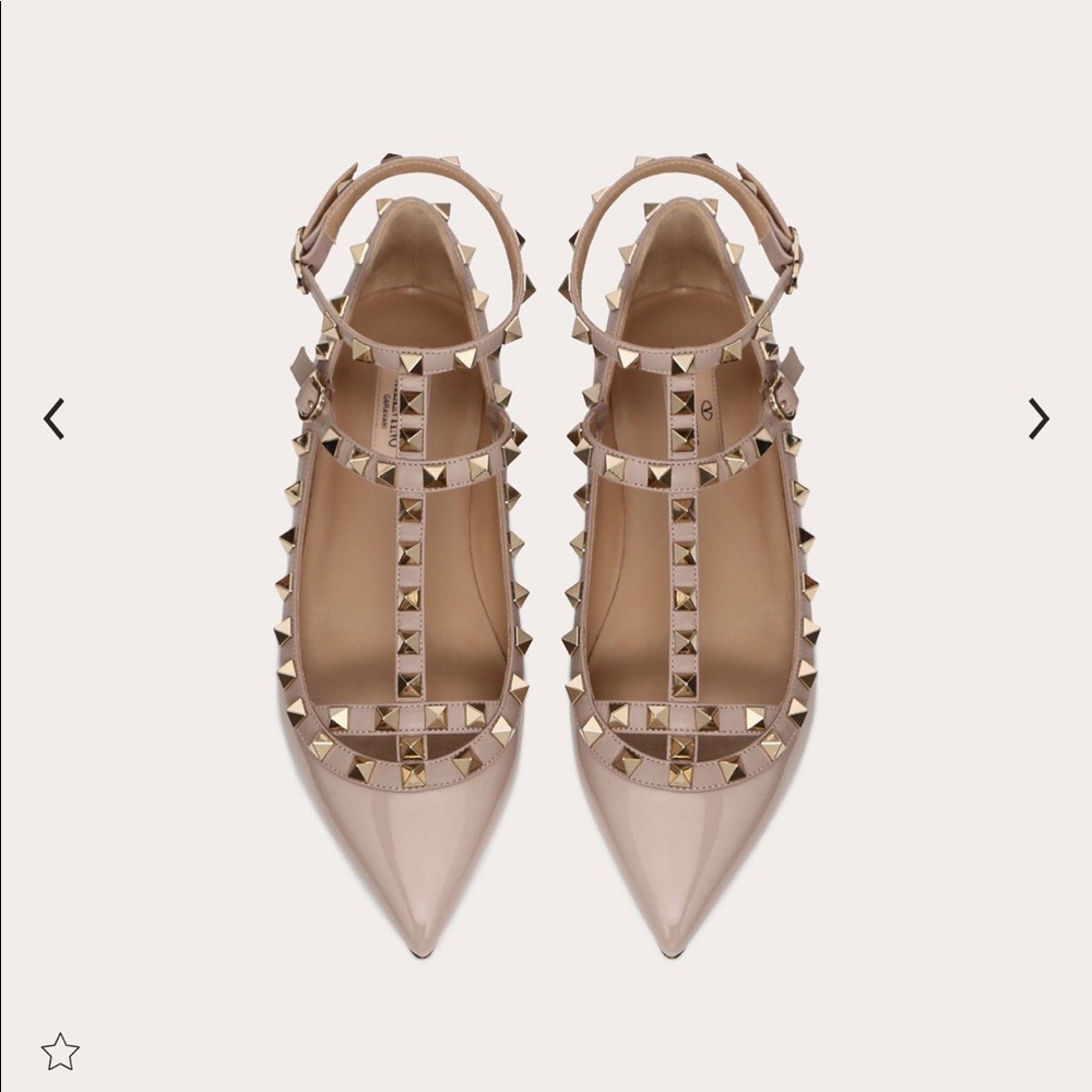 Valentino Rockstud Flats in Poudre Color